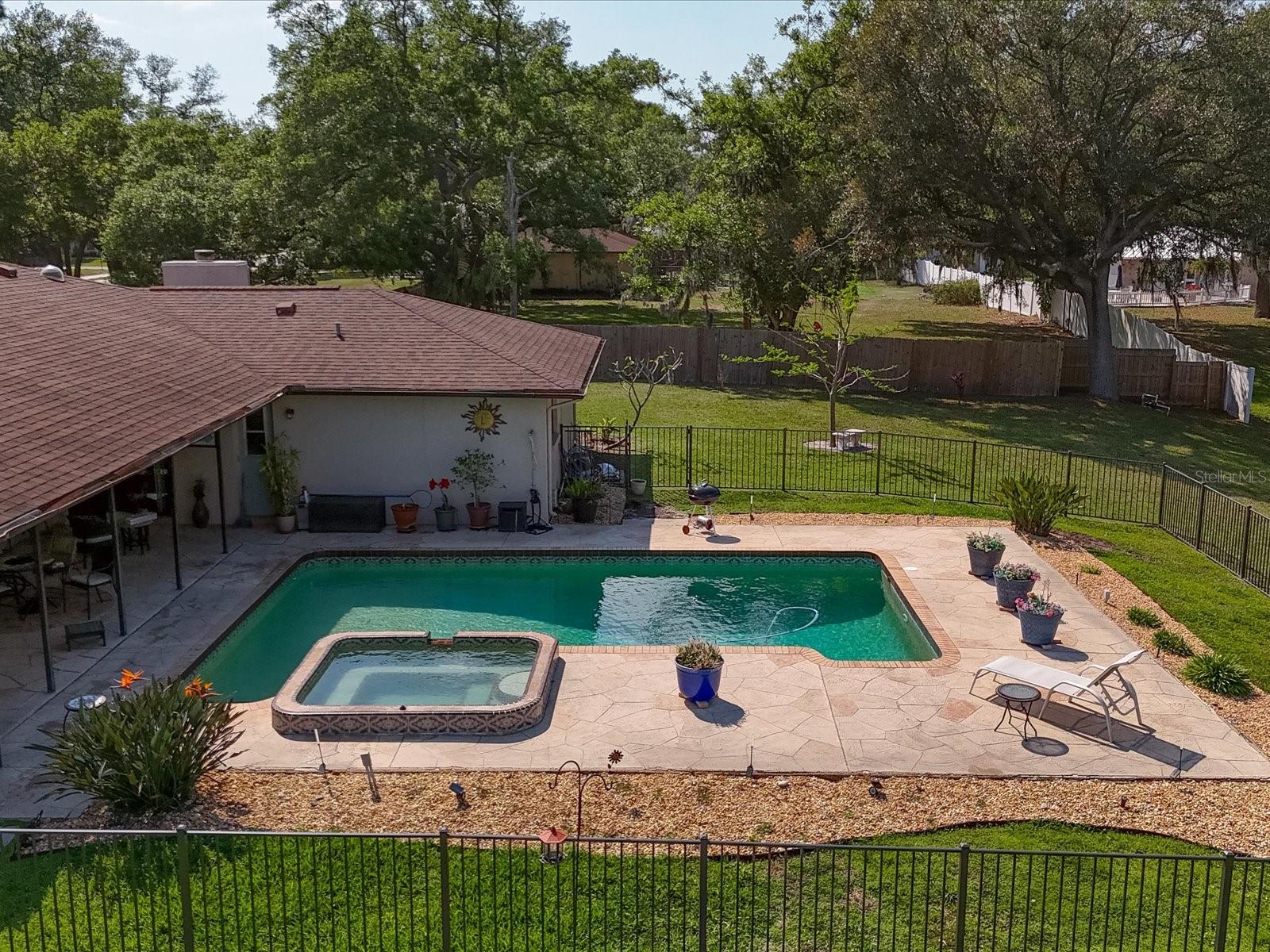 3927 DESOTO RD — photo 66