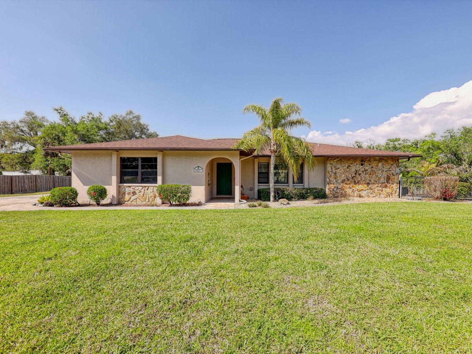 3927 DESOTO RD — photo 12