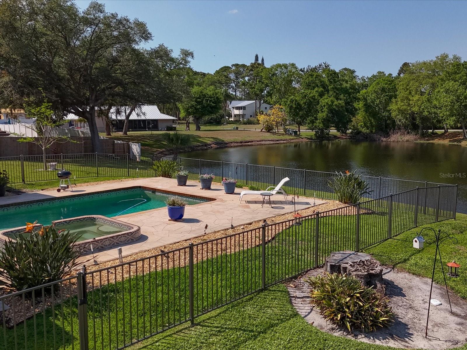 3927 DESOTO RD — photo 67