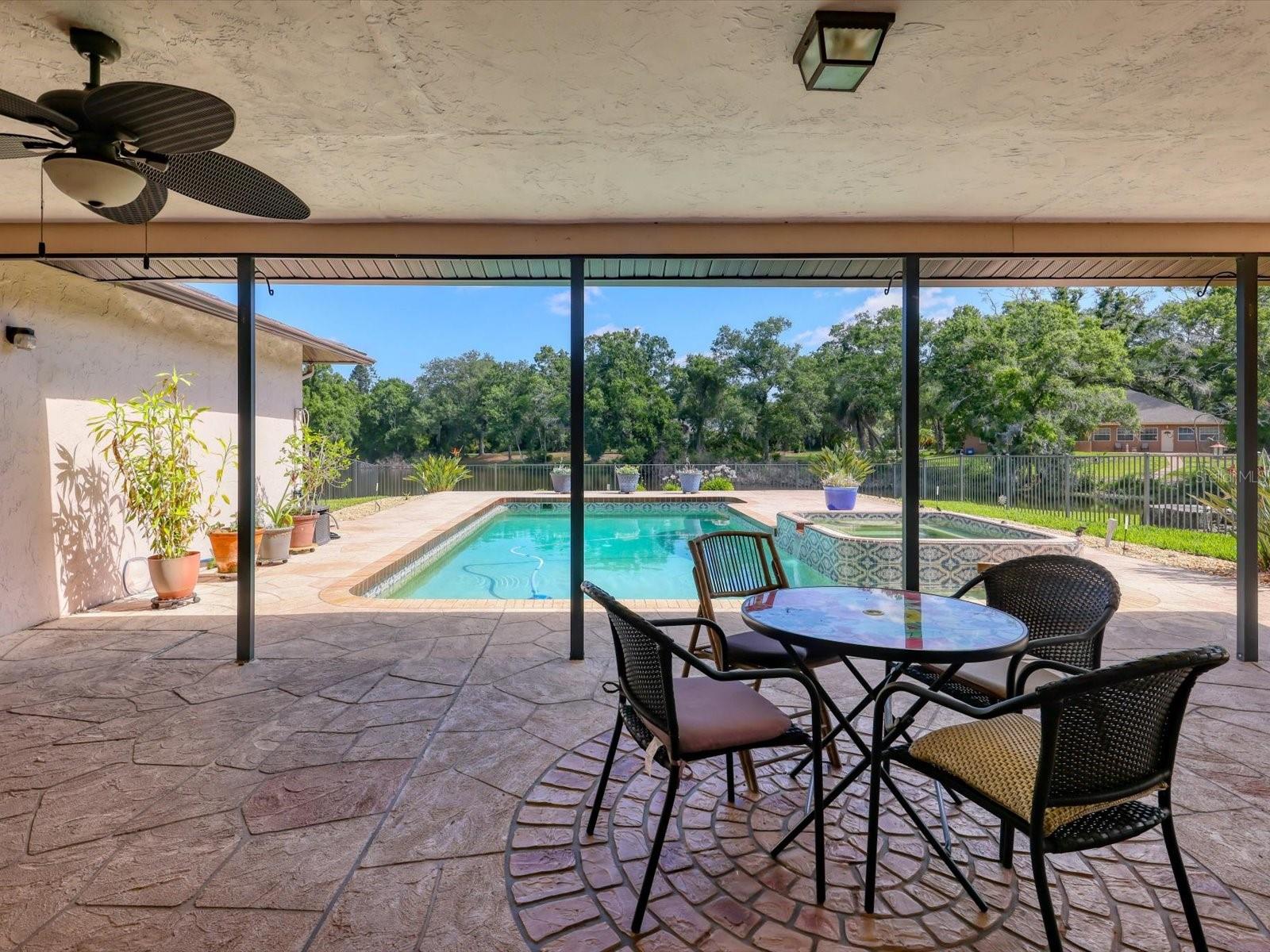 3927 DESOTO RD — photo 42