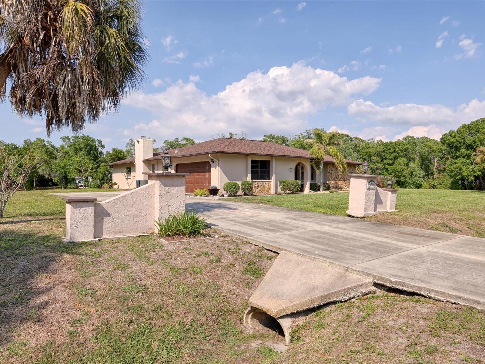 3927 DESOTO RD — photo 10