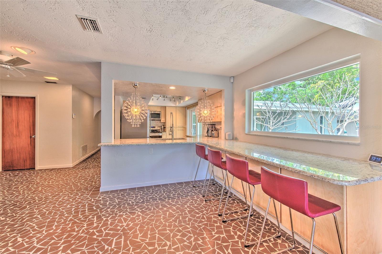 7102 MANDY LN — photo 14