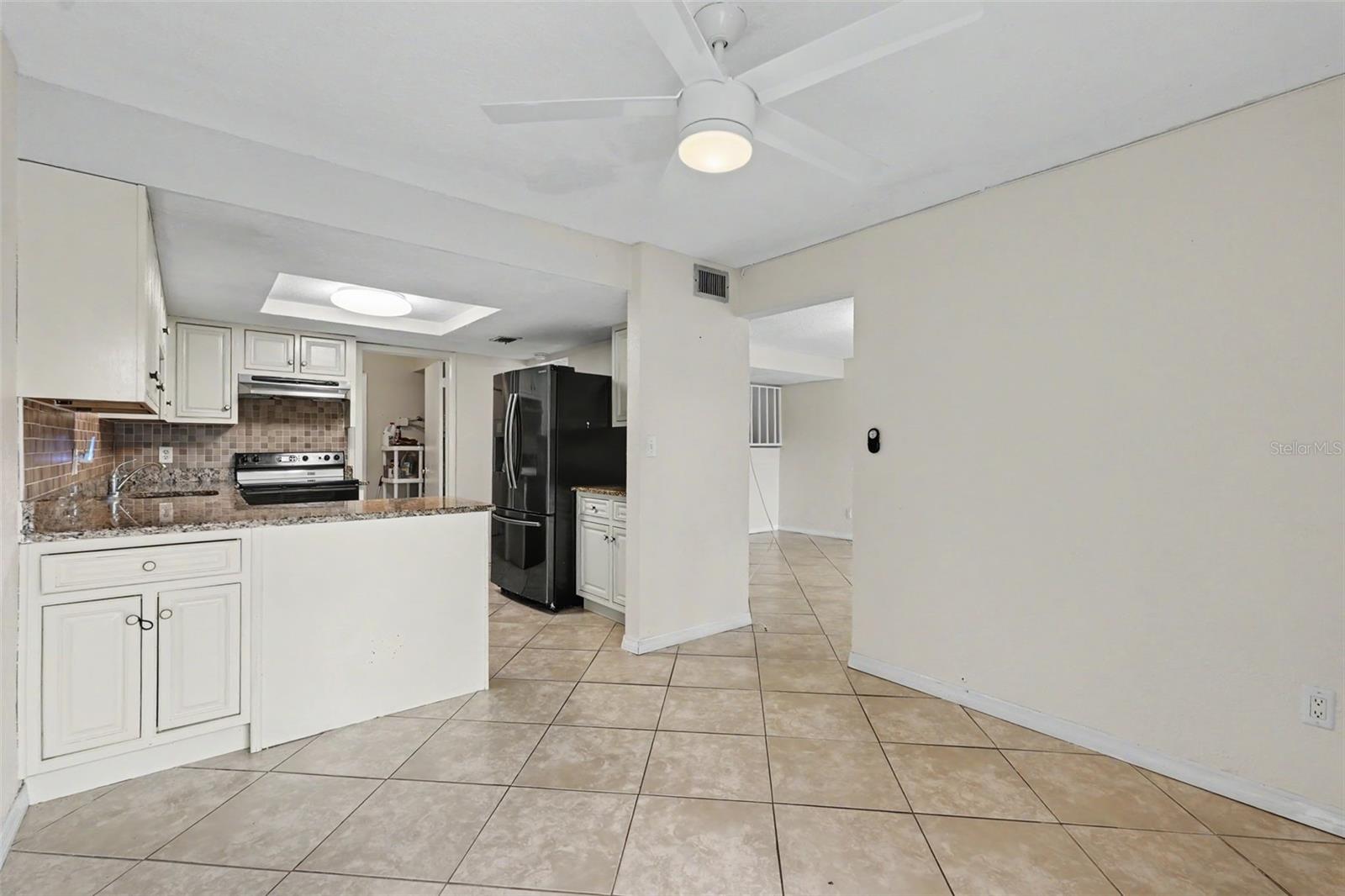 7322 STONE HAVEN CT N #7322 — photo 17