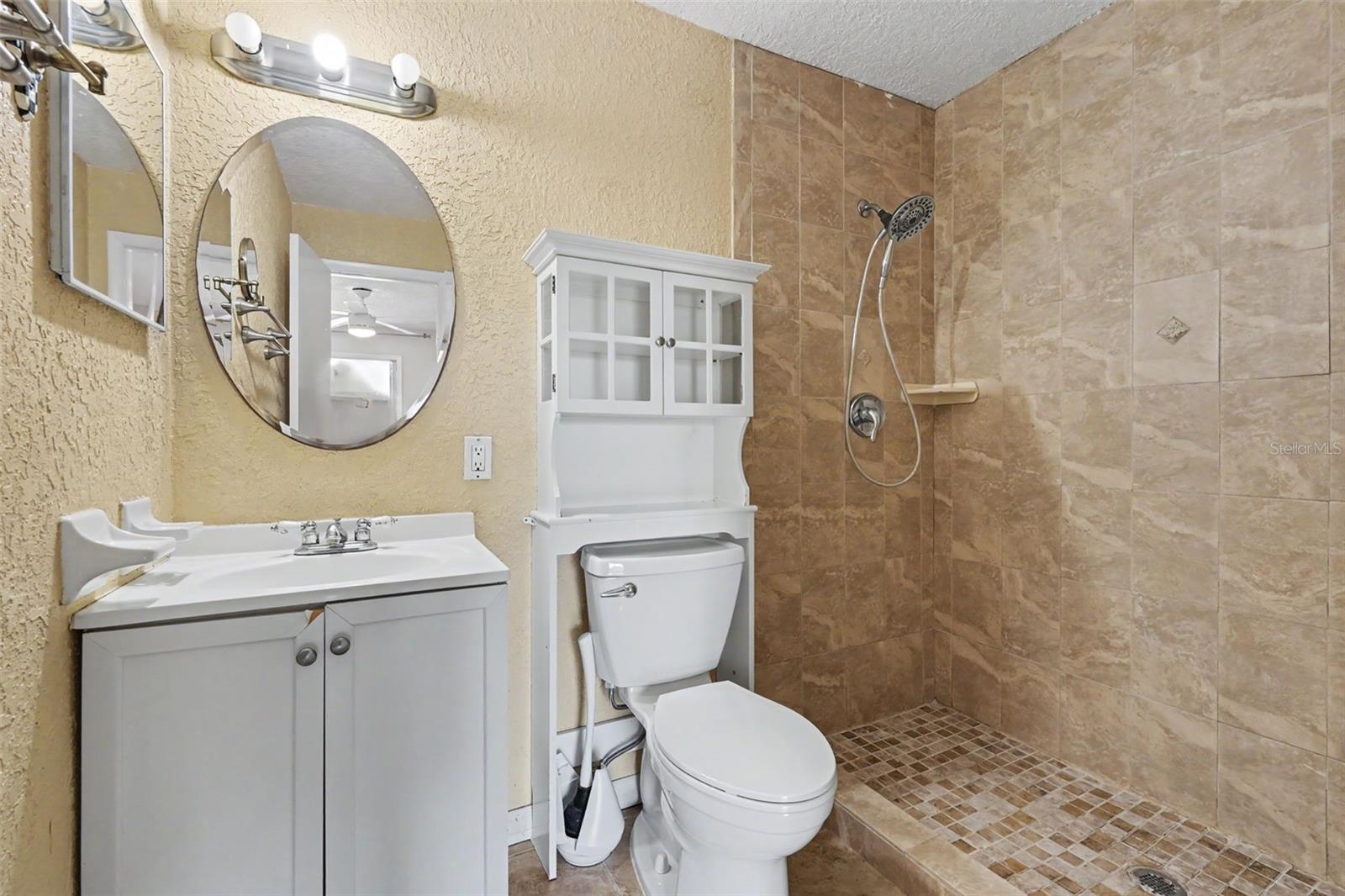 7322 STONE HAVEN CT N #7322 — photo 32