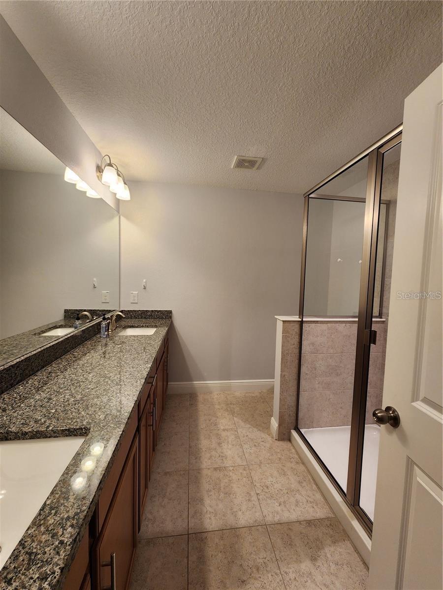 5514 VIOLA LEE WAY — photo 12