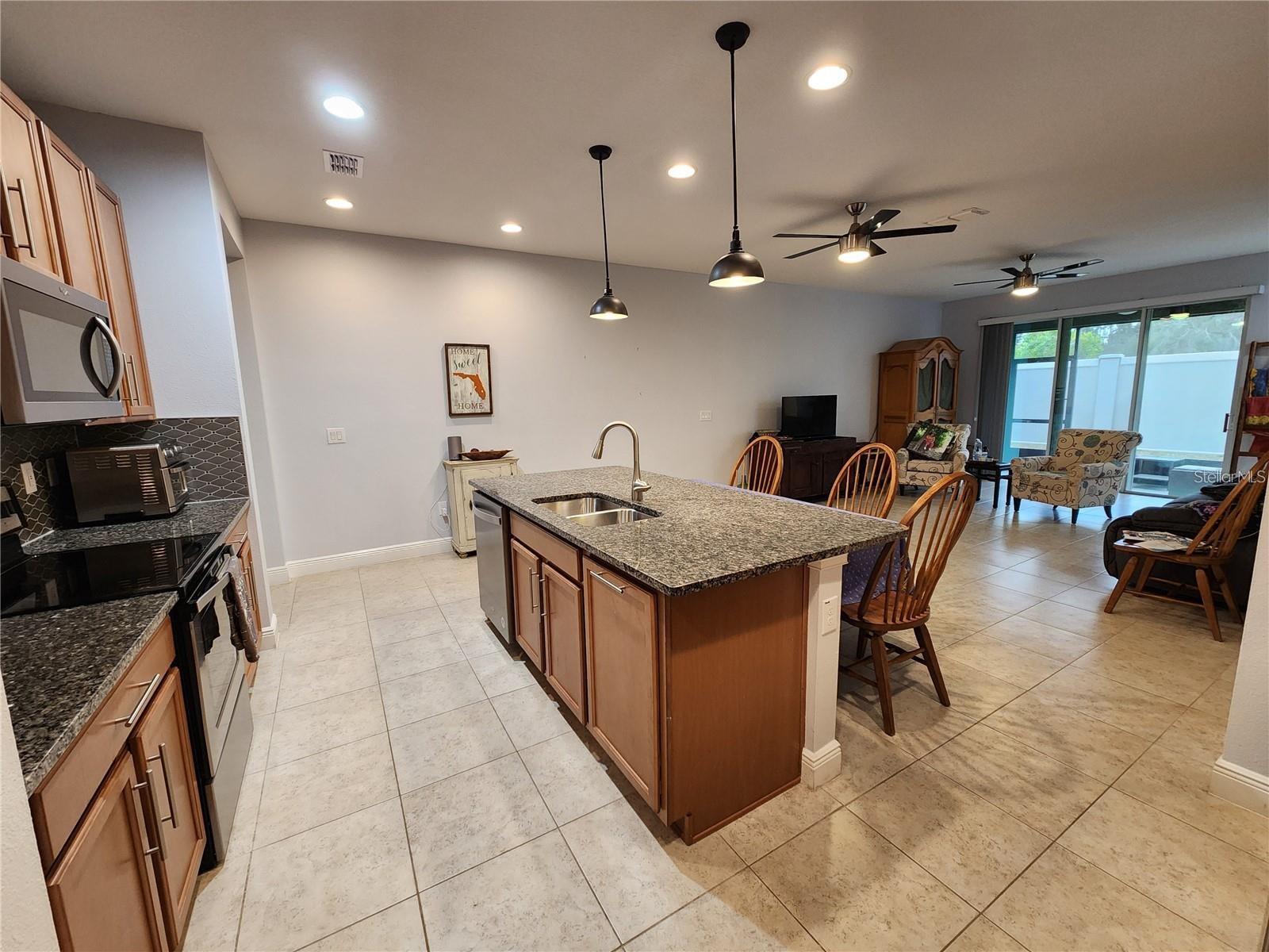 5514 VIOLA LEE WAY — photo 4