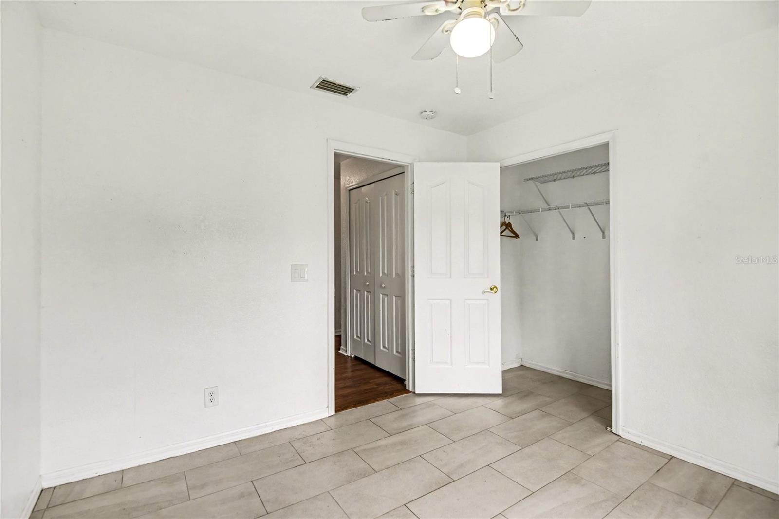 2638 ASHLAND LN — photo 13