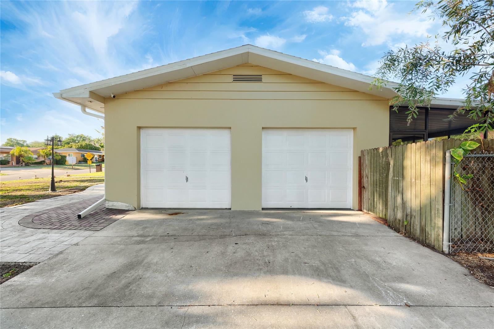 1109 S SAN REMO AVE — photo 45