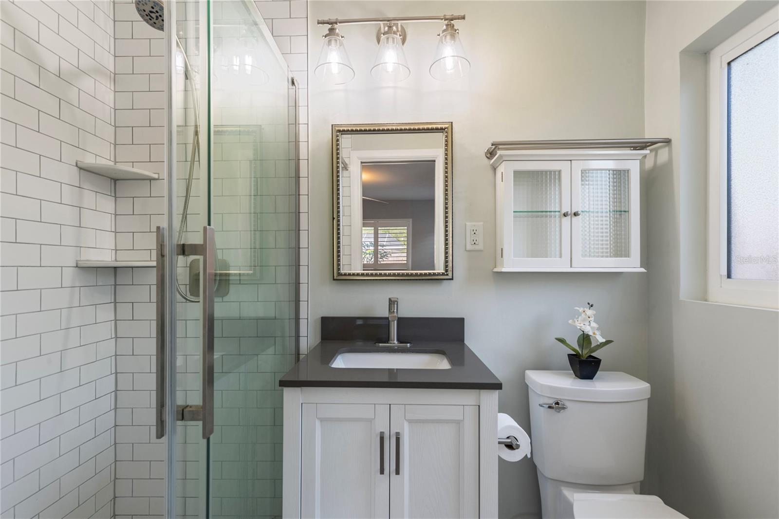 1109 S SAN REMO AVE — photo 22