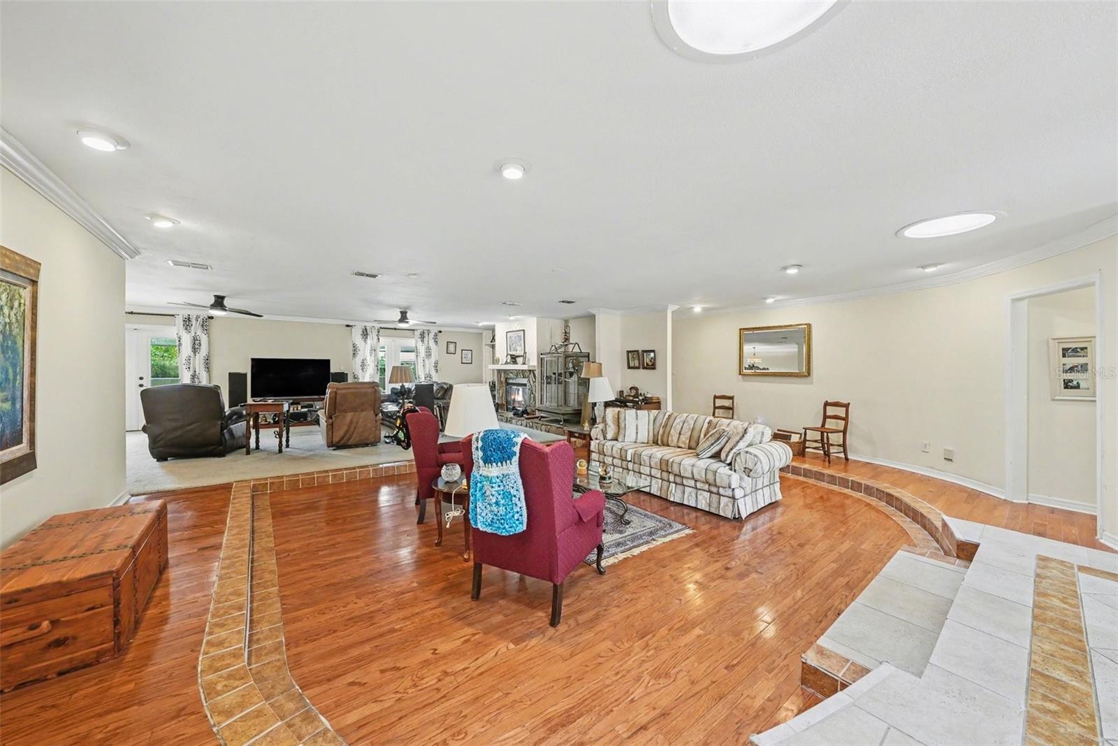1009 MORFIELD LN — photo 10