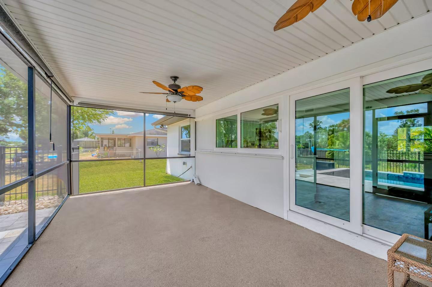 721 EAGLE LN — photo 38