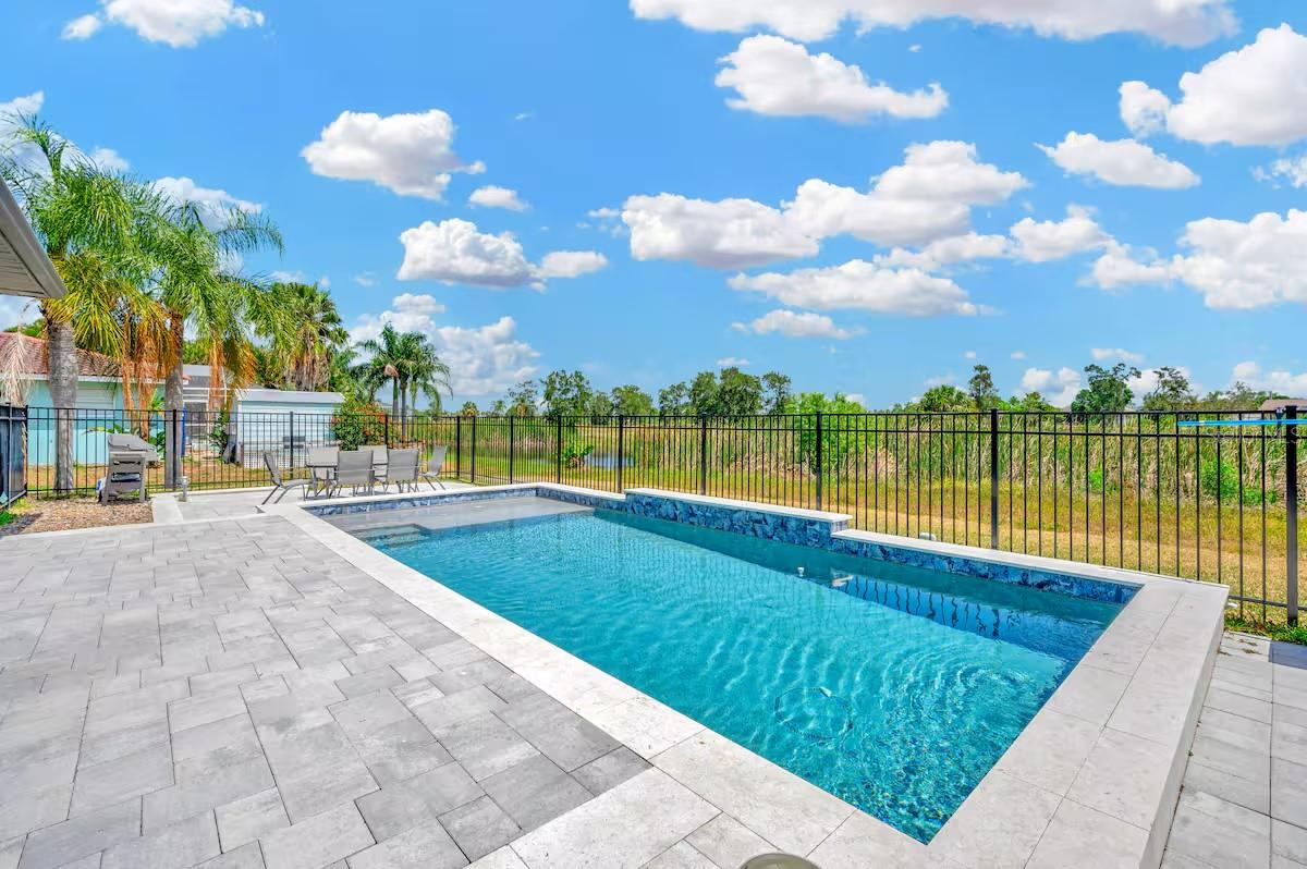 721 EAGLE LN — photo 45