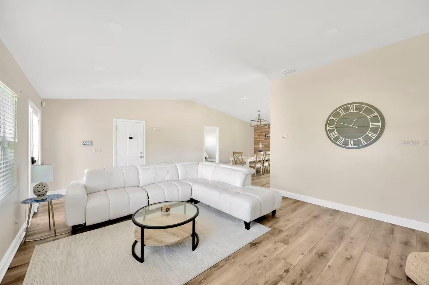 721 EAGLE LN — photo 11