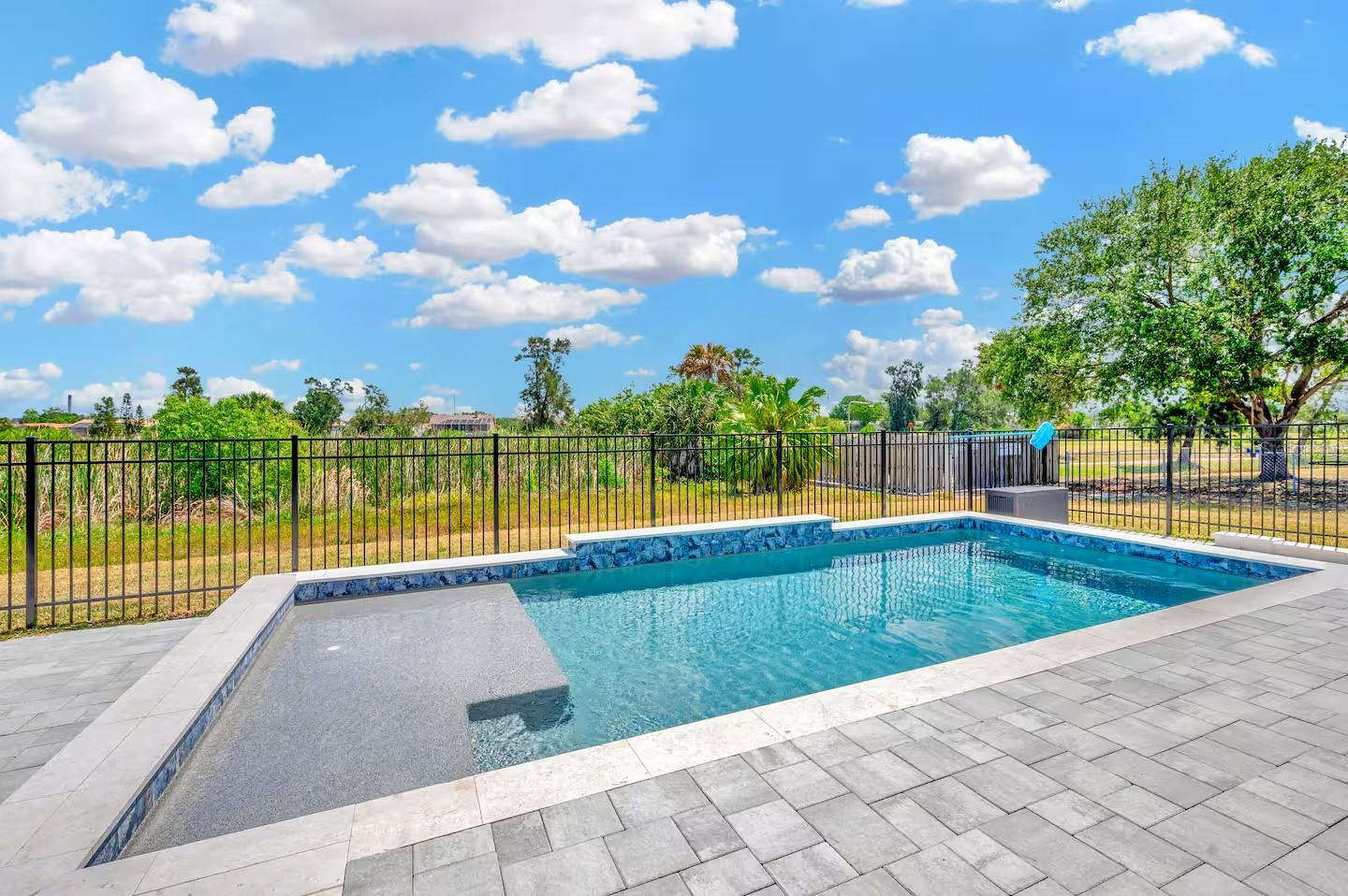 721 EAGLE LN — photo 41