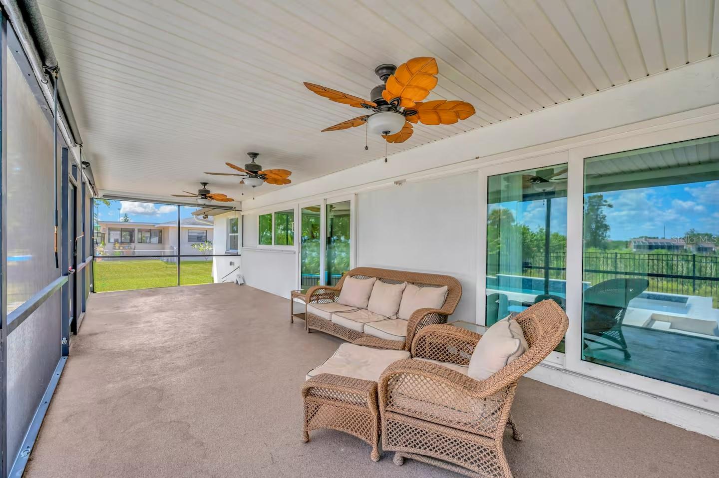 721 EAGLE LN — photo 39