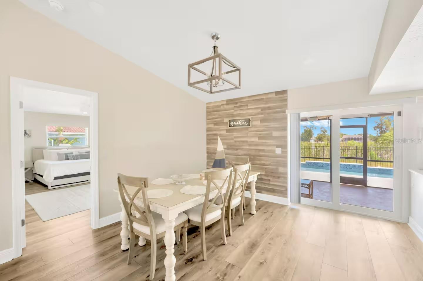 721 EAGLE LN — photo 17
