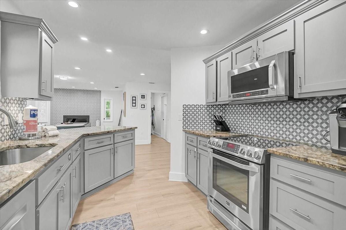 3515 LA PALOMA AVE — photo 4