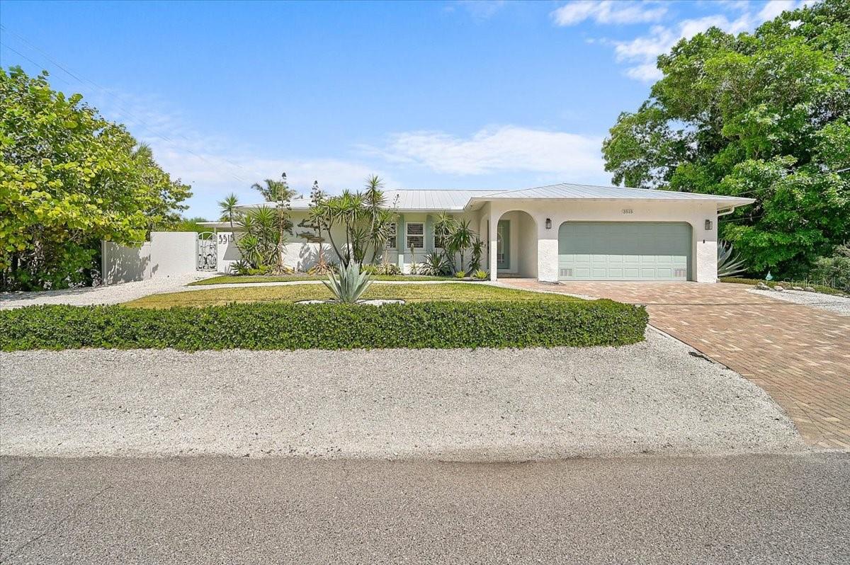 3515 LA PALOMA AVE — photo 46