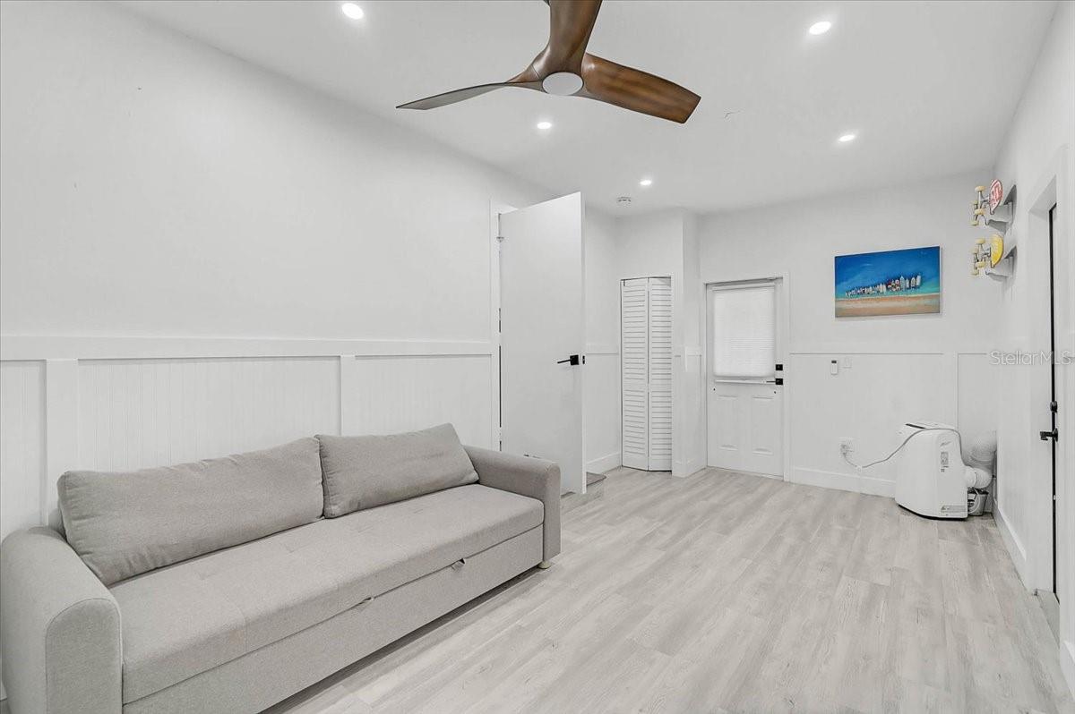 3515 LA PALOMA AVE — photo 38