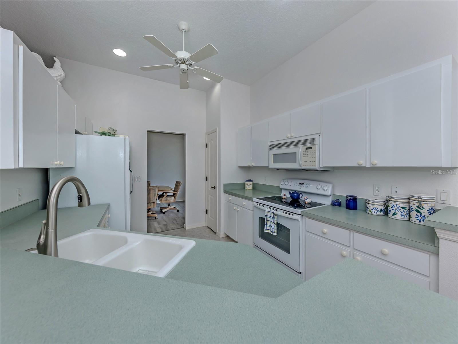 737 POND LILY WAY — photo 14