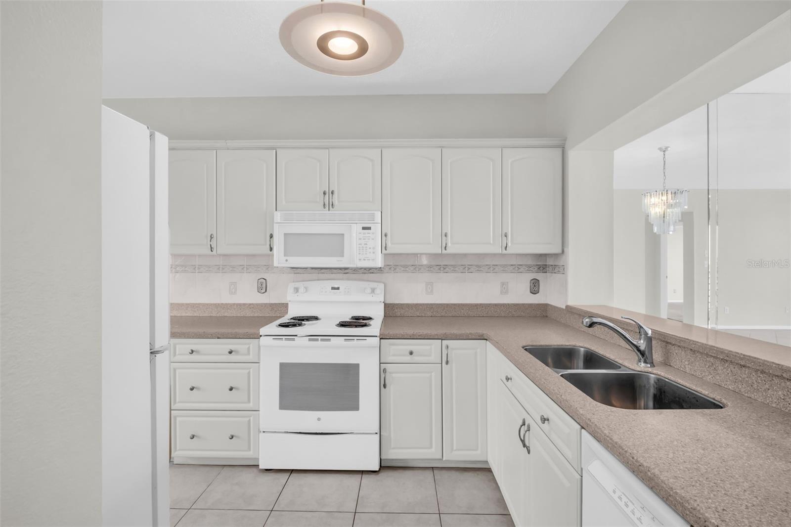 7932 SAILBOAT KEY BLVD S #402 — photo 10
