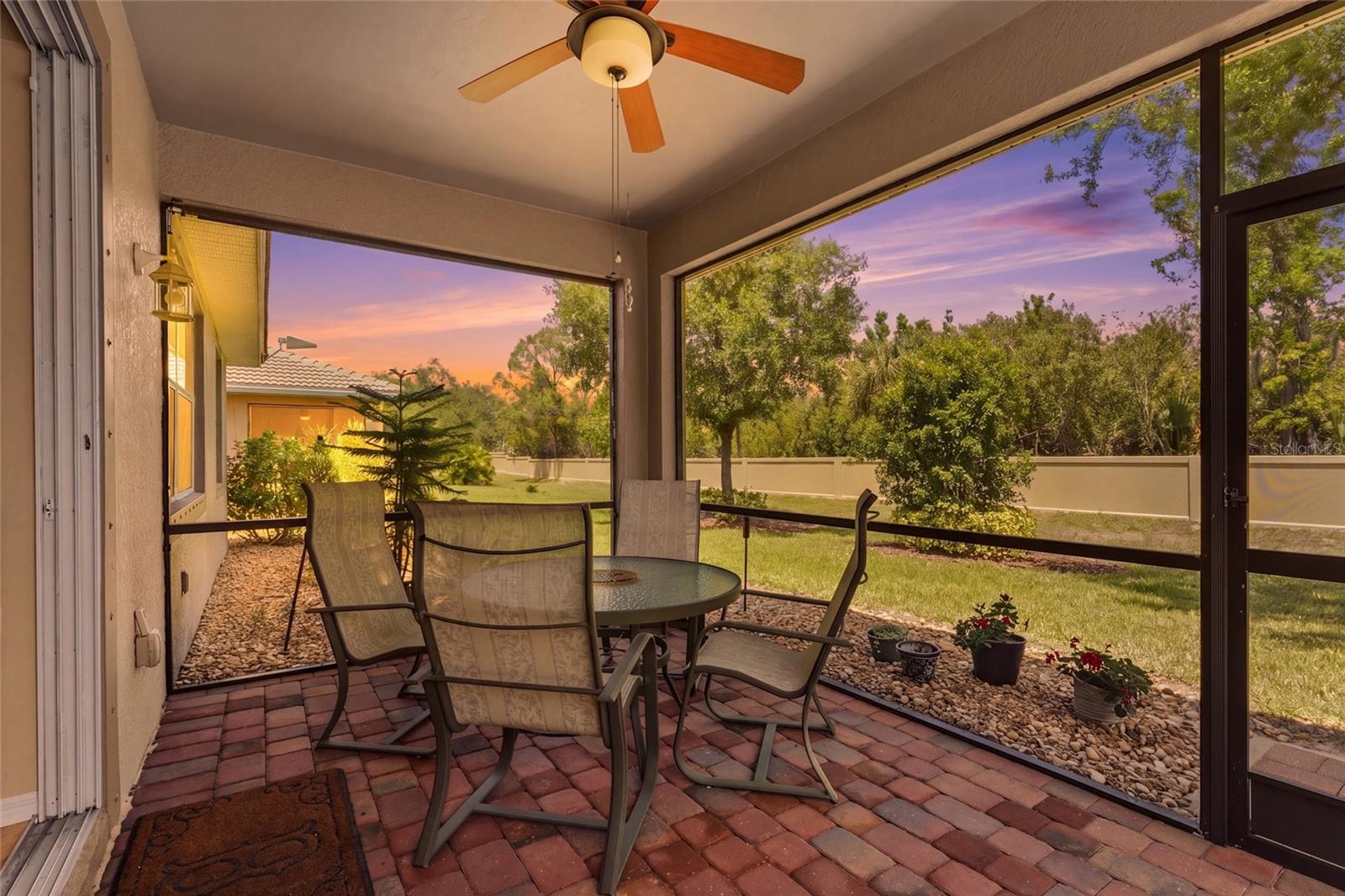 6240 FALCON LAIR DR — photo 11