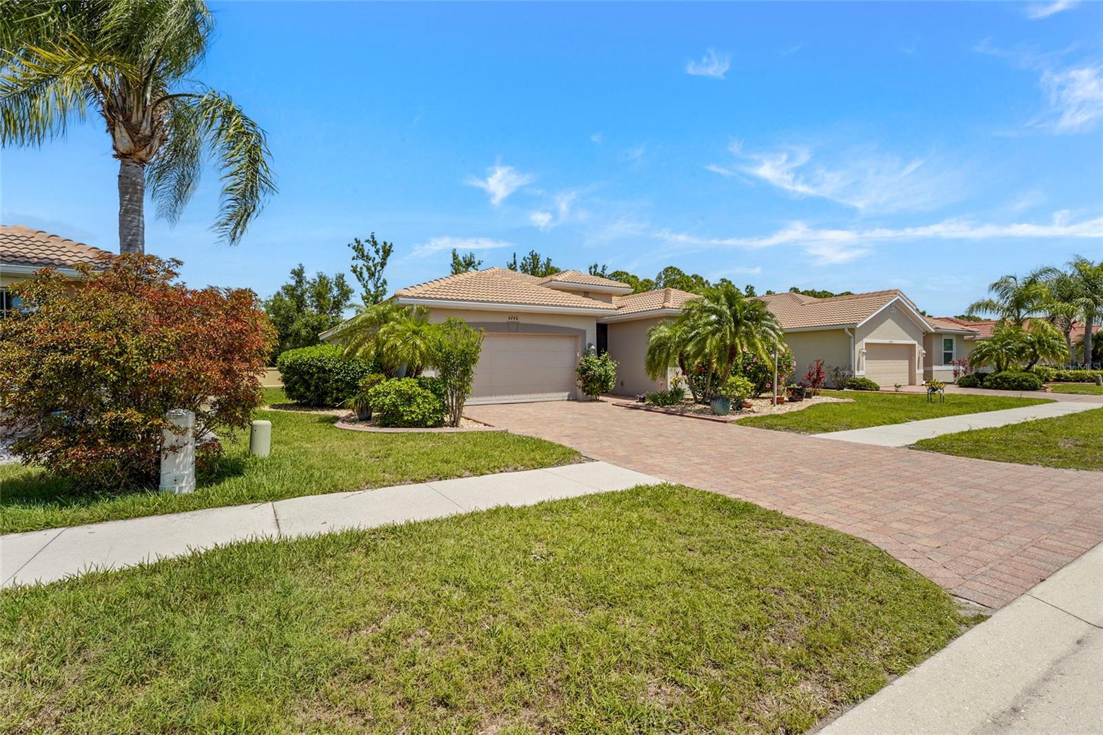 6240 FALCON LAIR DR — photo 55
