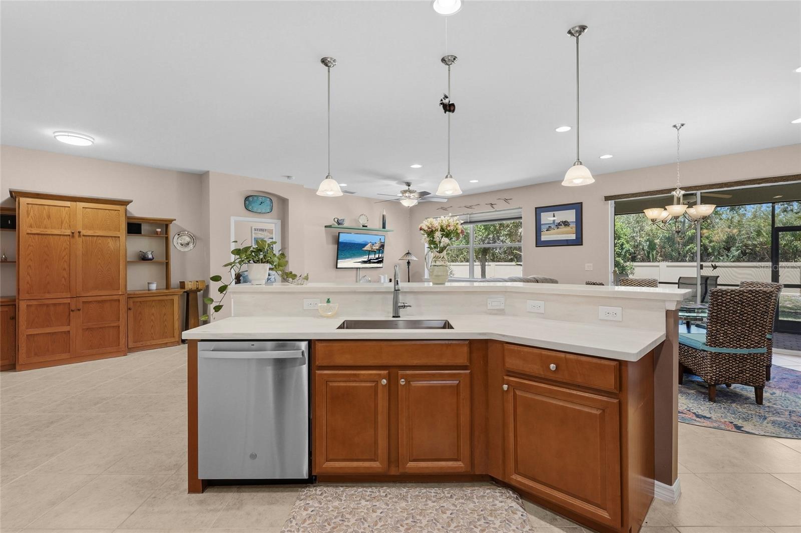 6240 FALCON LAIR DR — photo 26