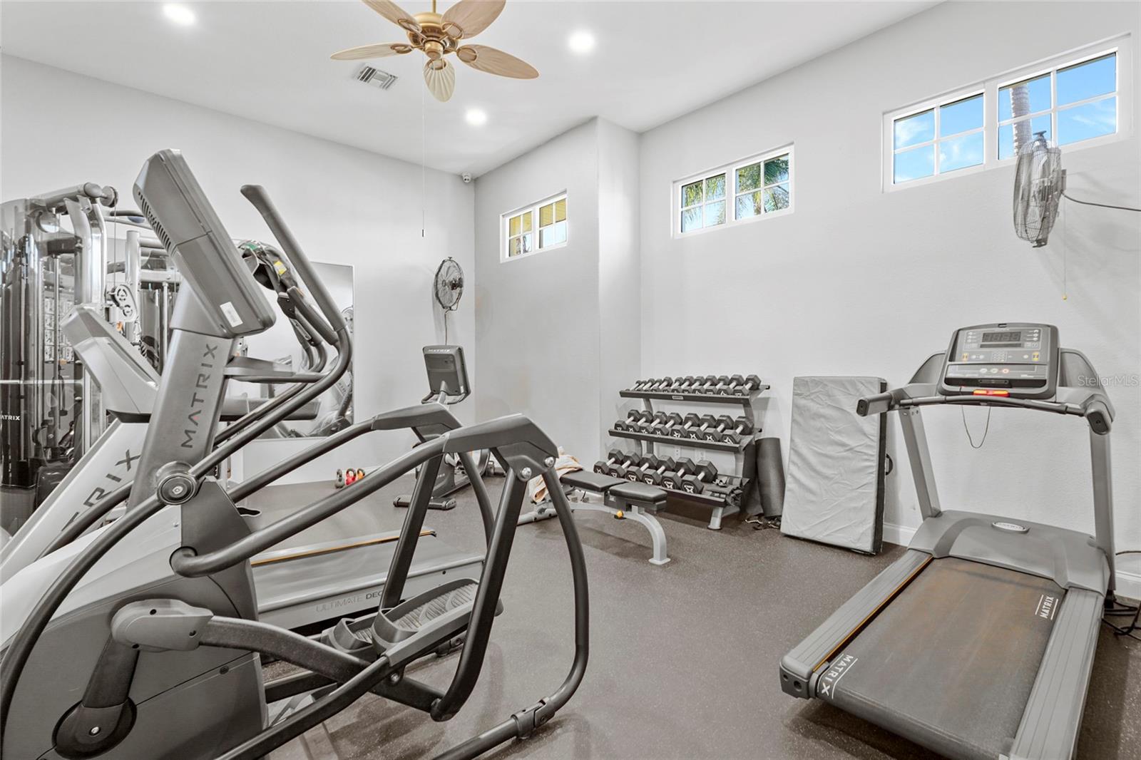 6240 FALCON LAIR DR — photo 16