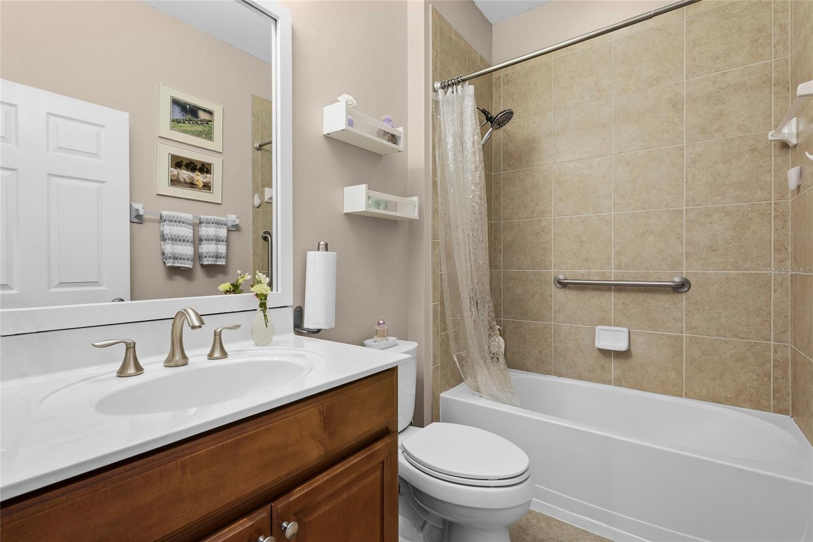 6240 FALCON LAIR DR — photo 40