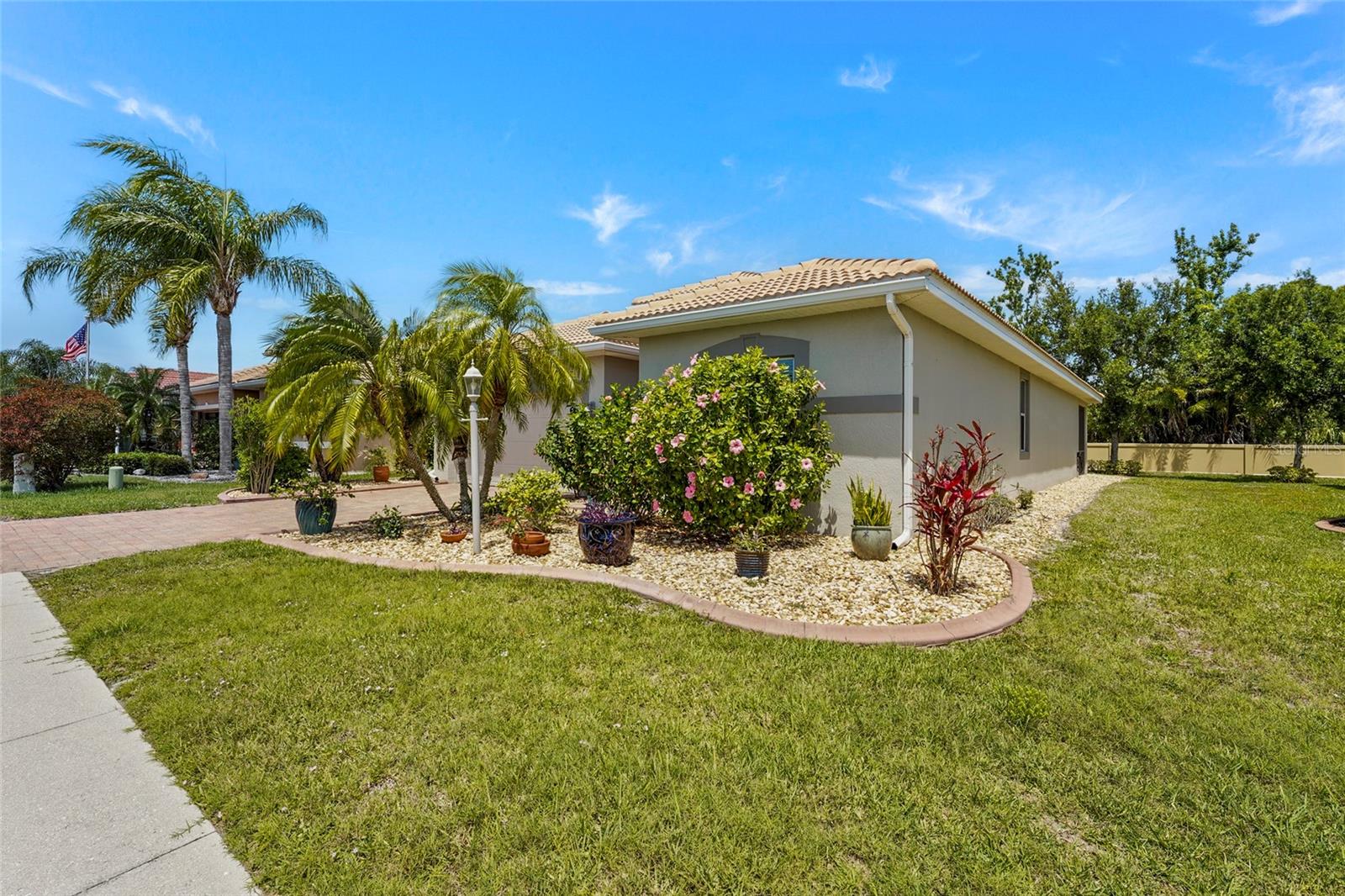 6240 FALCON LAIR DR — photo 19