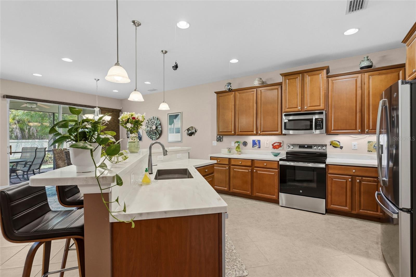 6240 FALCON LAIR DR — photo 6