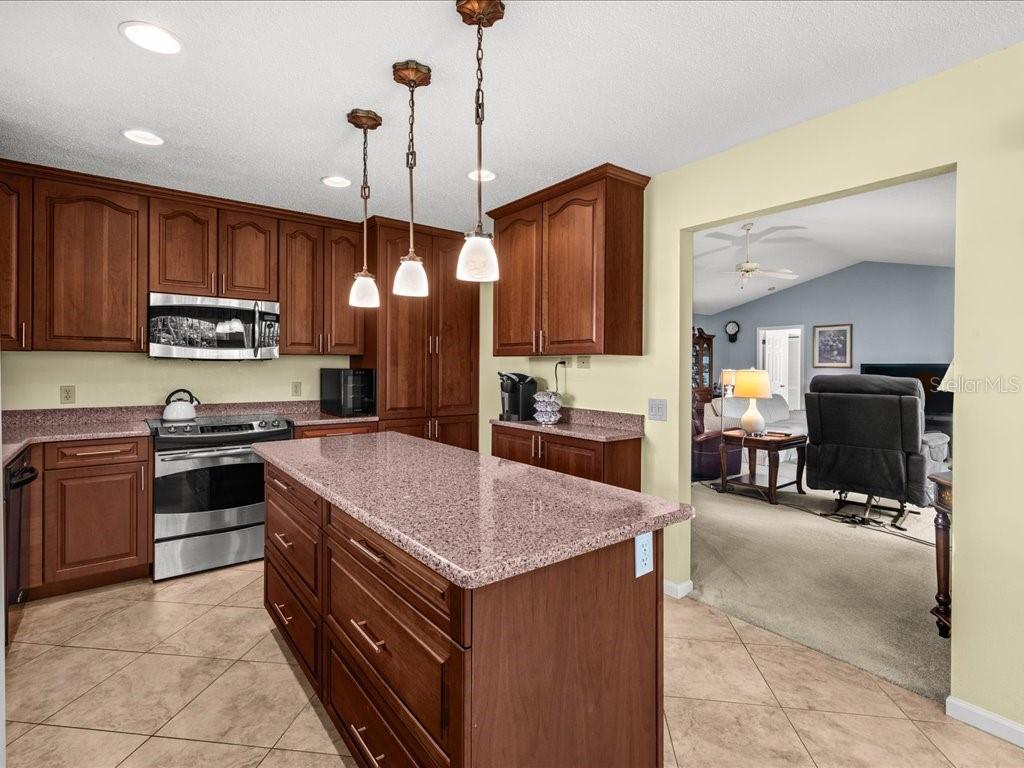 322 FALLING WATERS LN #163 — photo 8