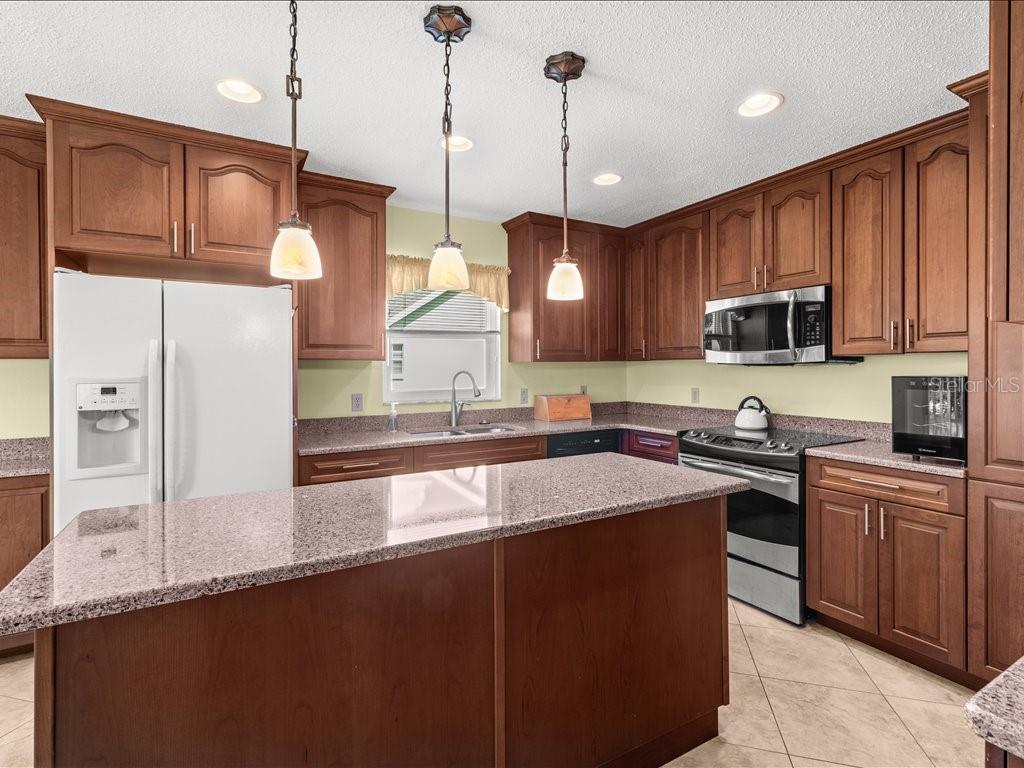322 FALLING WATERS LN #163 — photo 7