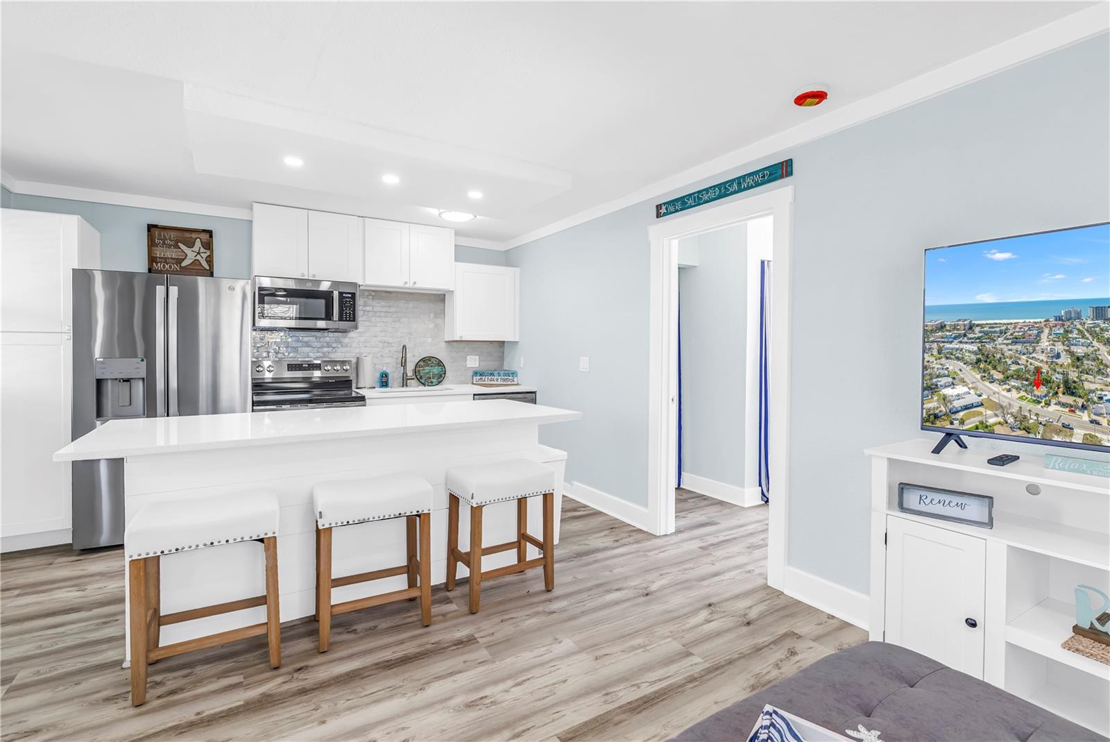 6892 GULF WINDS DR #2 — photo 8