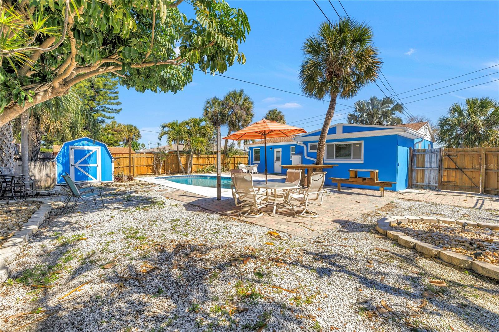 6892 GULF WINDS DR #2 — photo 39