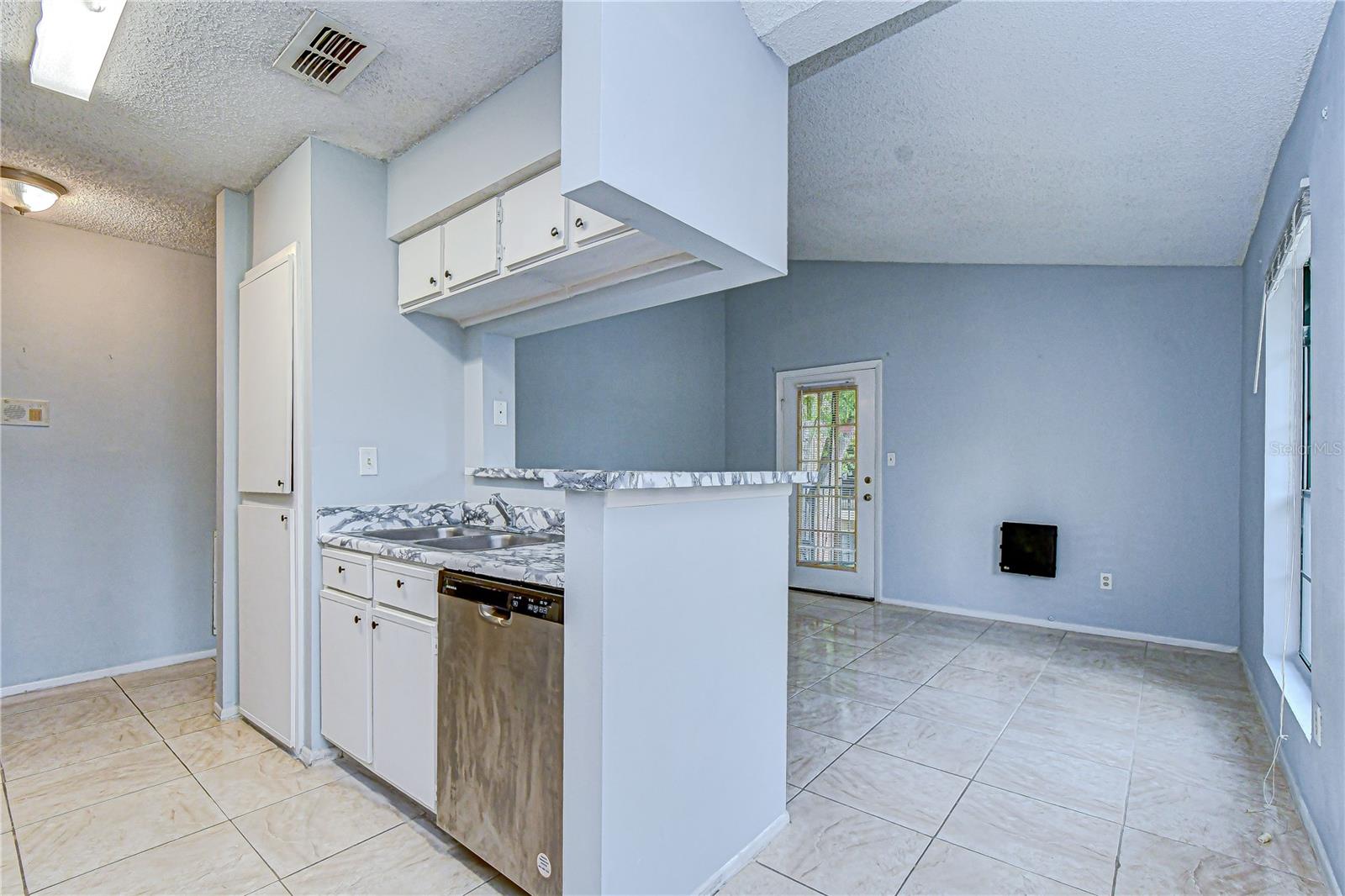 8723 FANCY FINCH DR #201 — photo 9