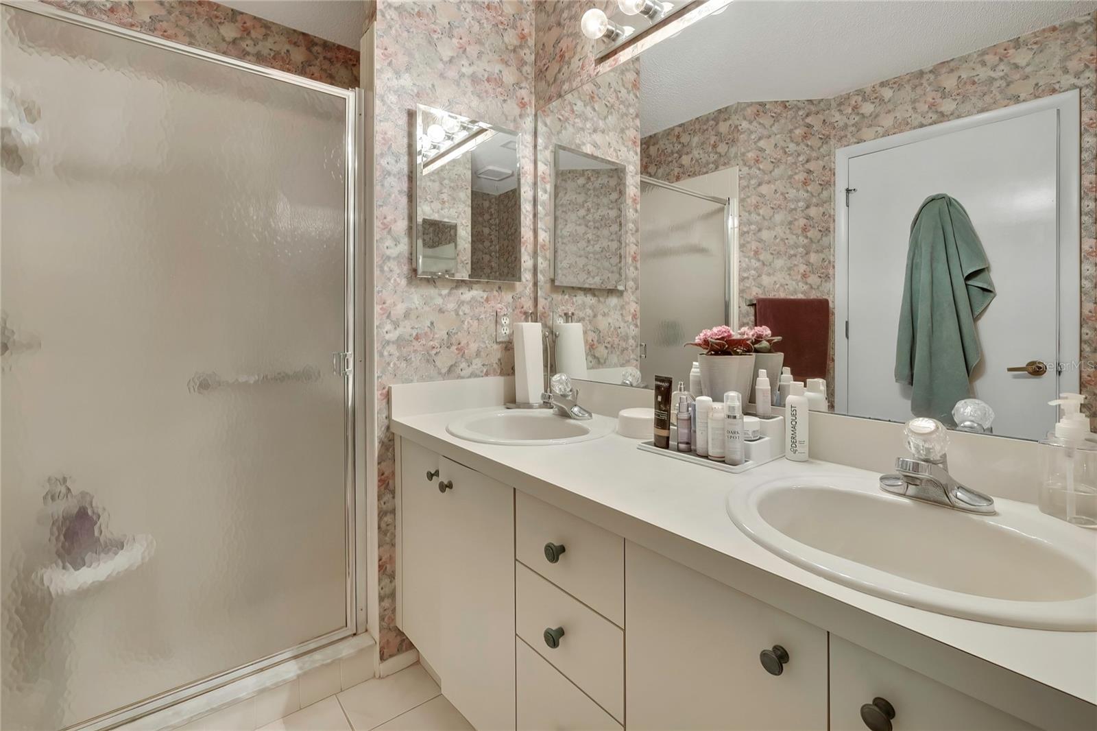 6447 PINE WALK DR — photo 14