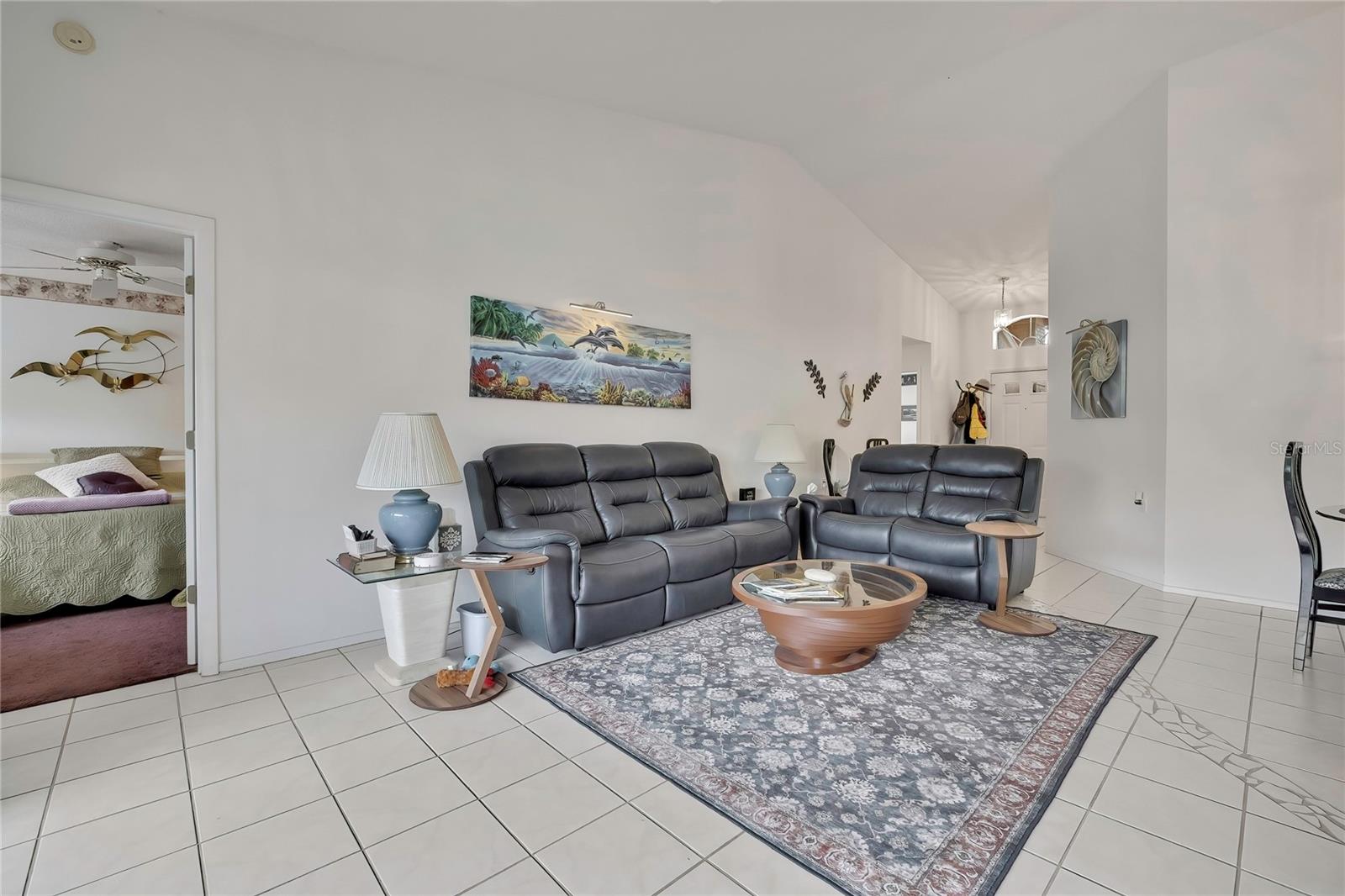 6447 PINE WALK DR — photo 4