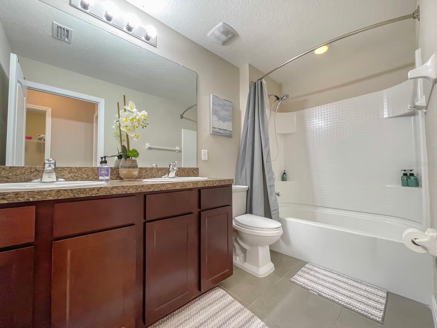 10108 HAWK STORM AVE — photo 24
