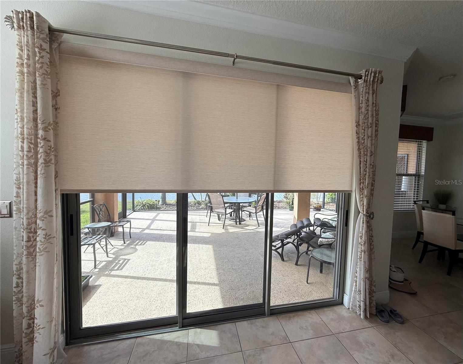 352 LAUREL FALLS DR — photo 26