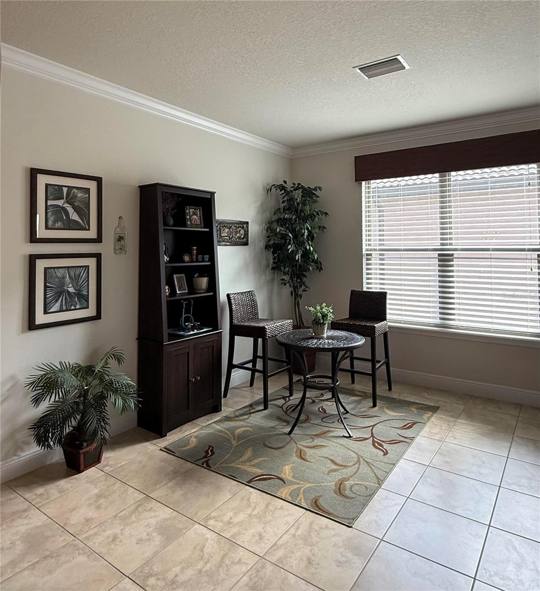 352 LAUREL FALLS DR — photo 27