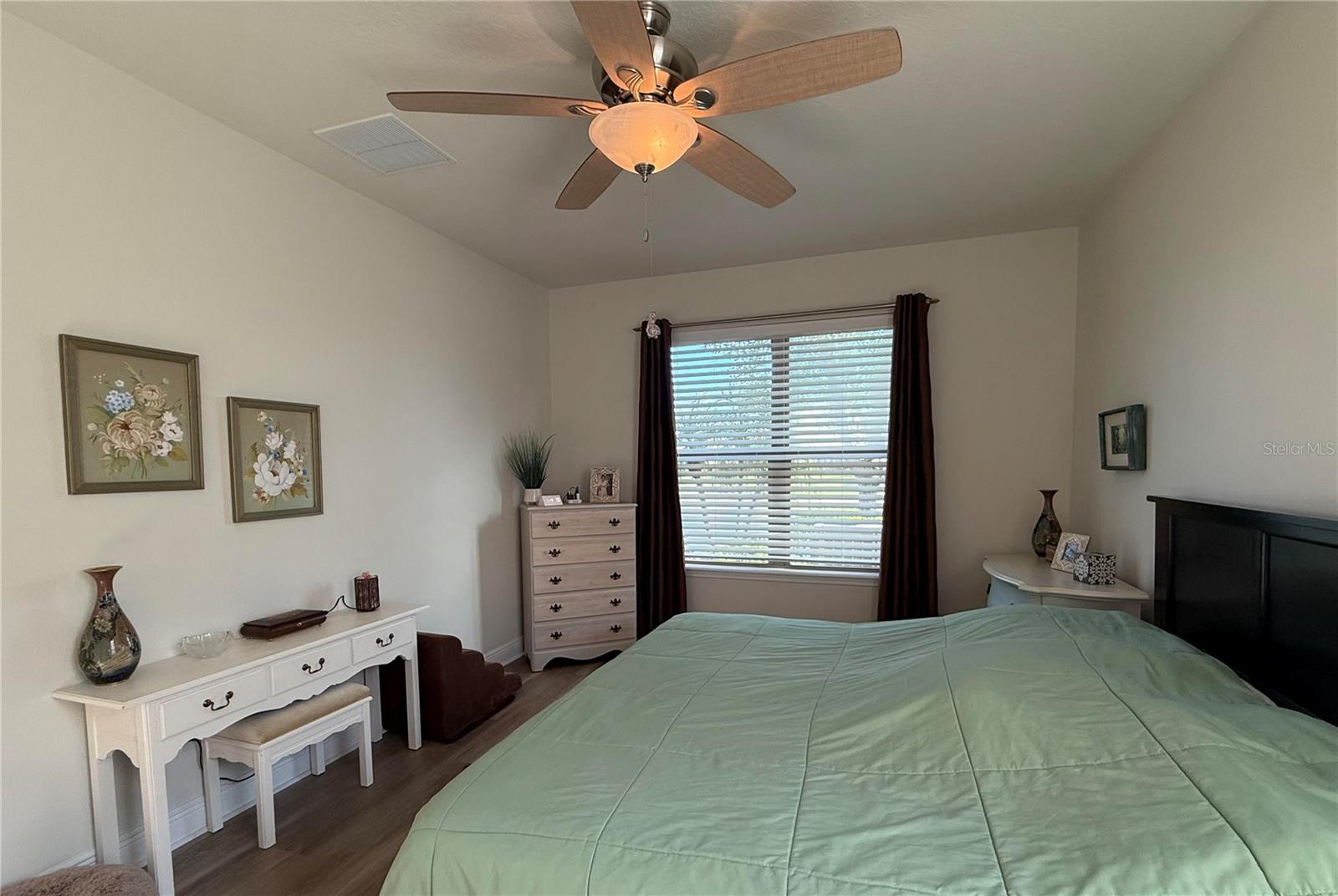 352 LAUREL FALLS DR — photo 29