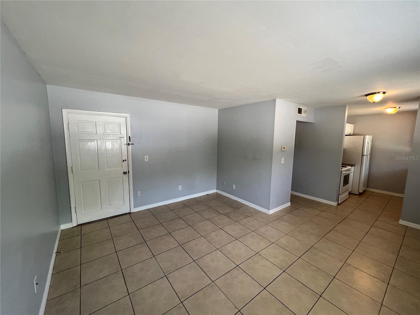 3206 W AZEELE ST #100 — photo 4