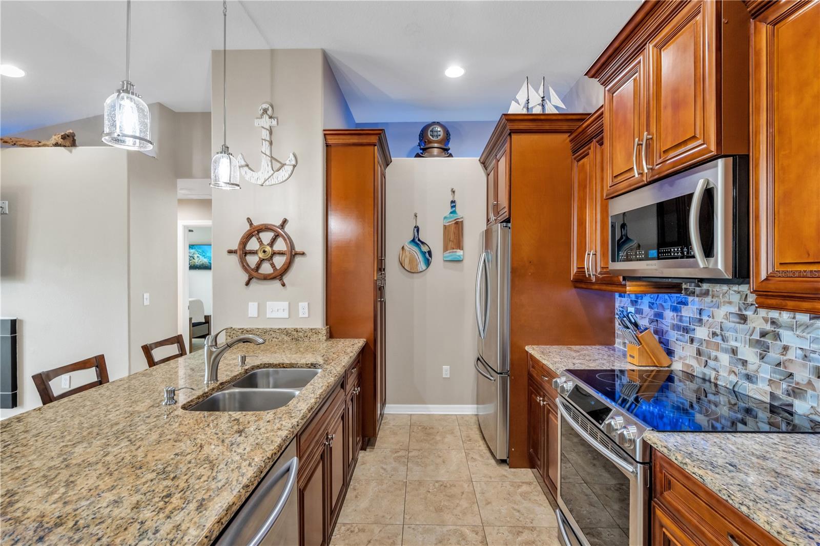 6420 BANYAN BLVD #303 — photo 7