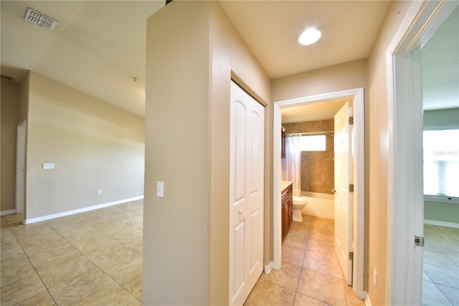 6420 BANYAN BLVD #303 — photo 21