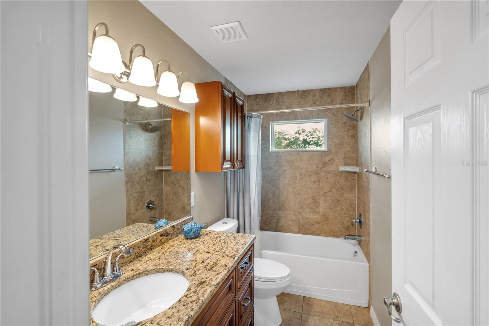 6420 BANYAN BLVD #303 — photo 25