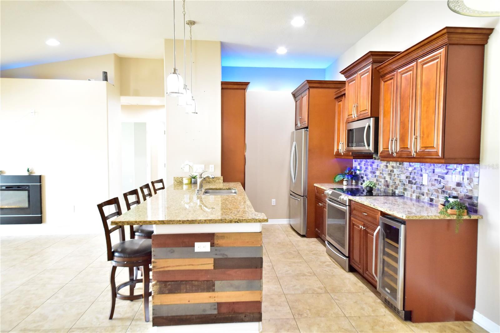 6420 BANYAN BLVD #303 — photo 6
