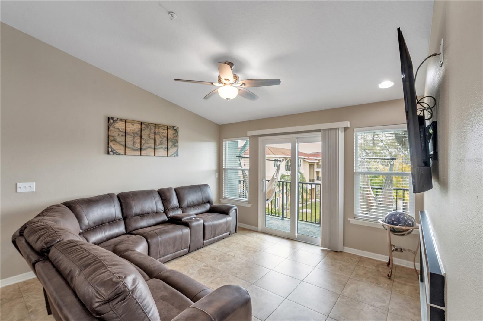 6420 BANYAN BLVD #303 — photo 13