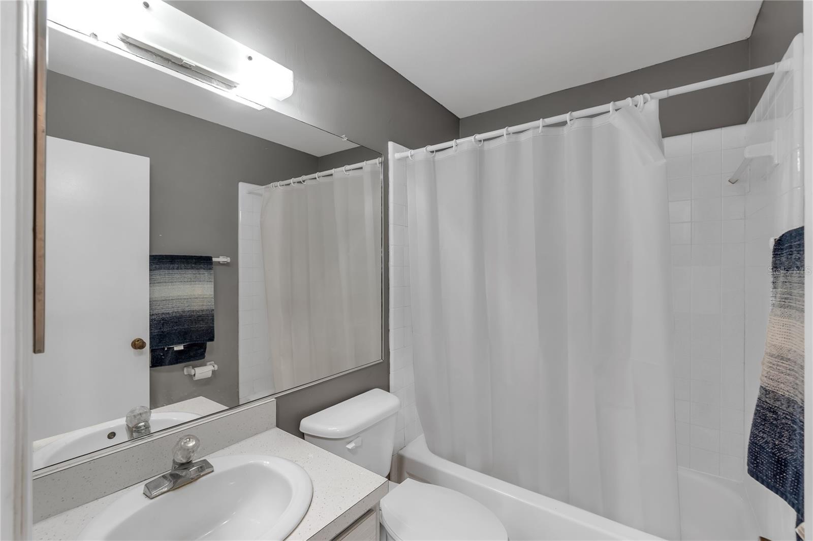 702 HUXLEY PL — photo 15